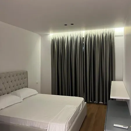 Escape Luxury 3 Lägenhet